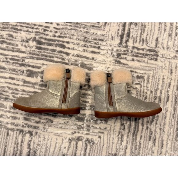 UGG Jorie Metallic girls Toddler size 8 Boots S/N 1018917T - Picture 3 of 6